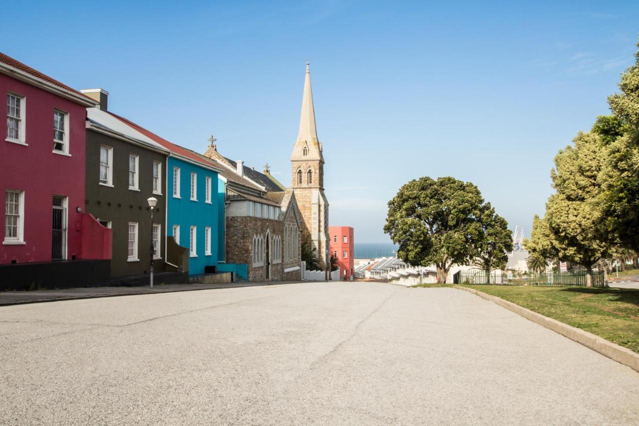 10 On Cape Self Catering Apartments Порт-Элизабет Экстерьер фото